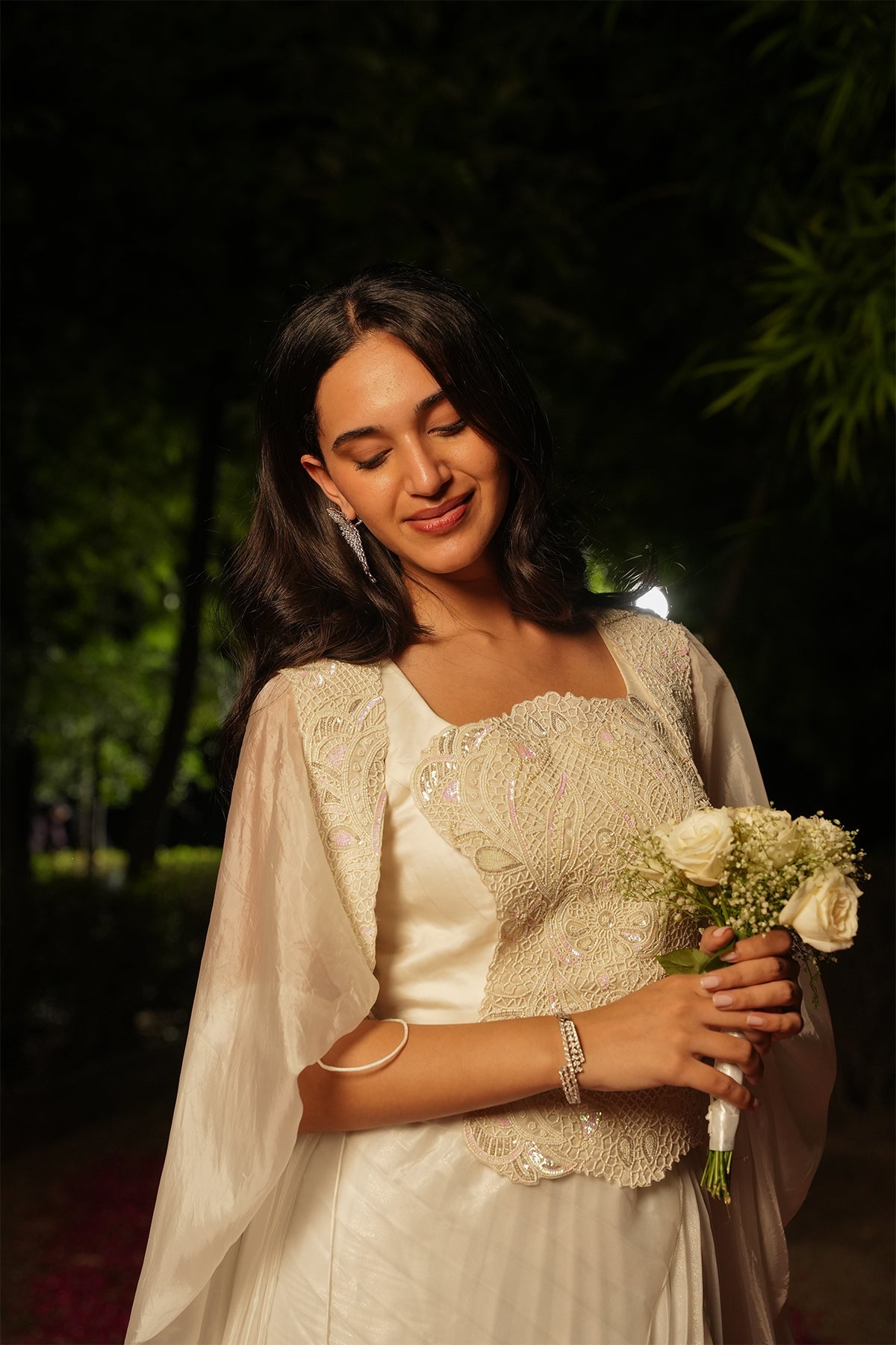 Zaraa Ivory Cape Set