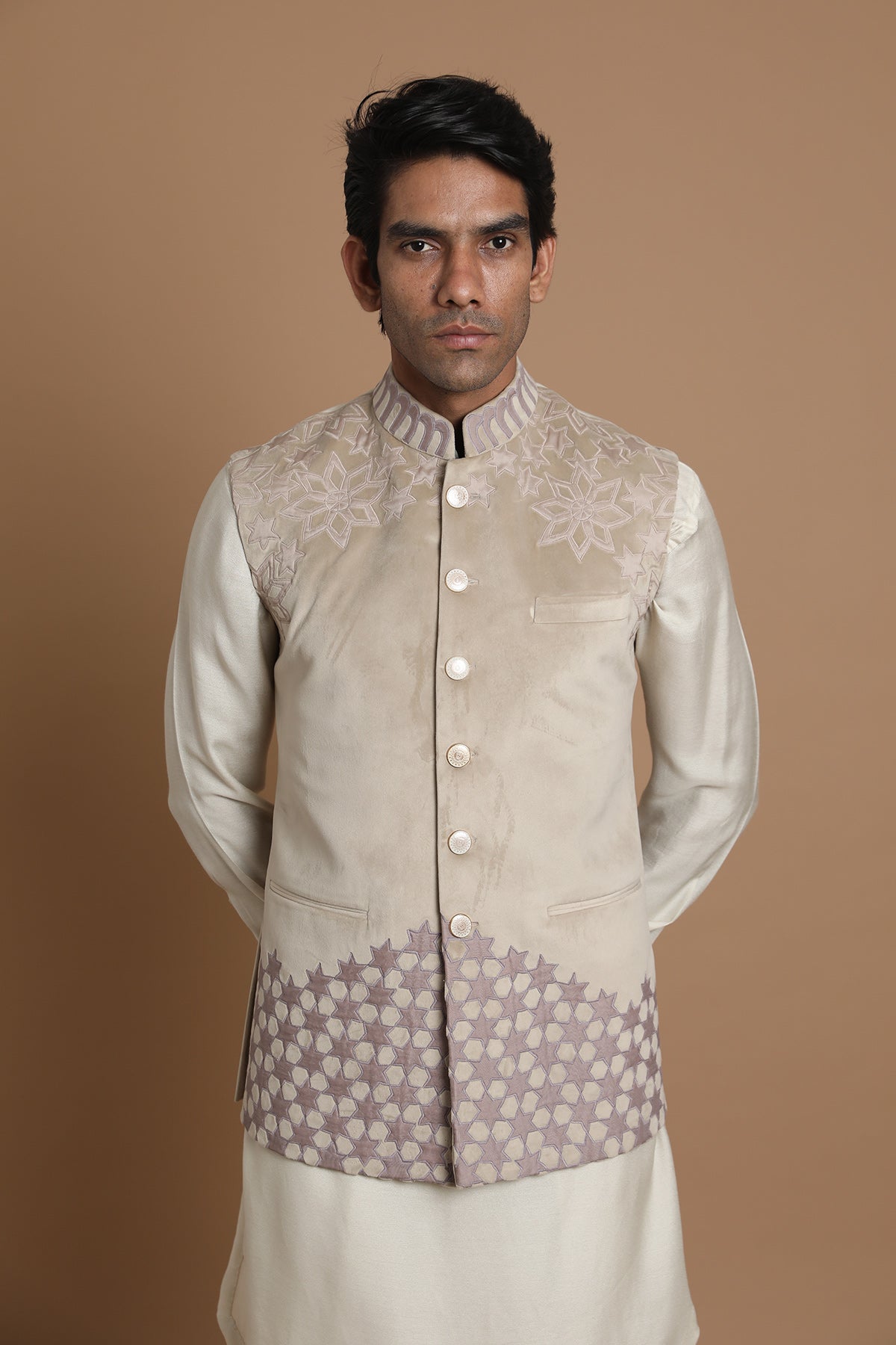 Applique Embroidey Bundi & Kurta Set