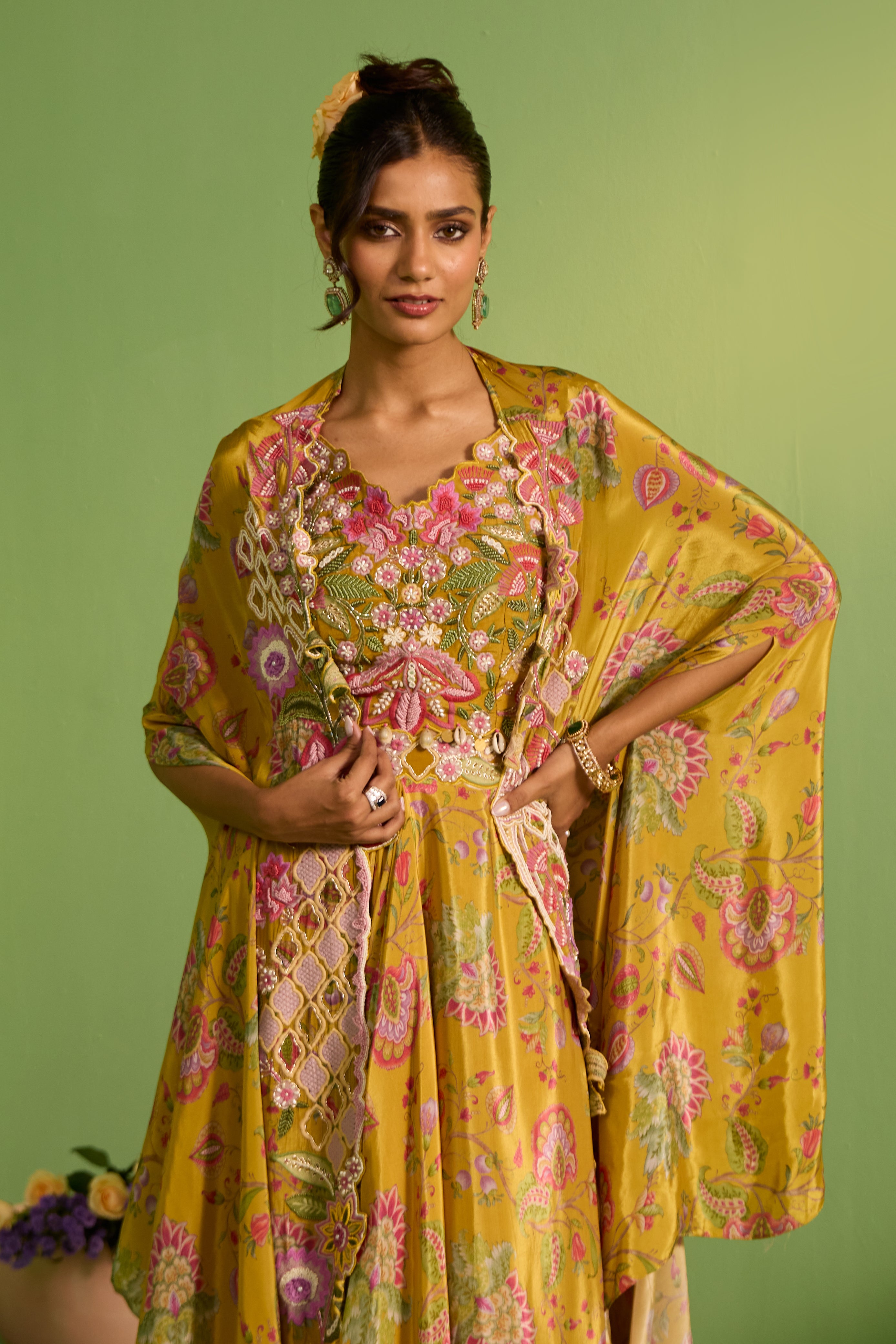 Zivara Printed Cape Set