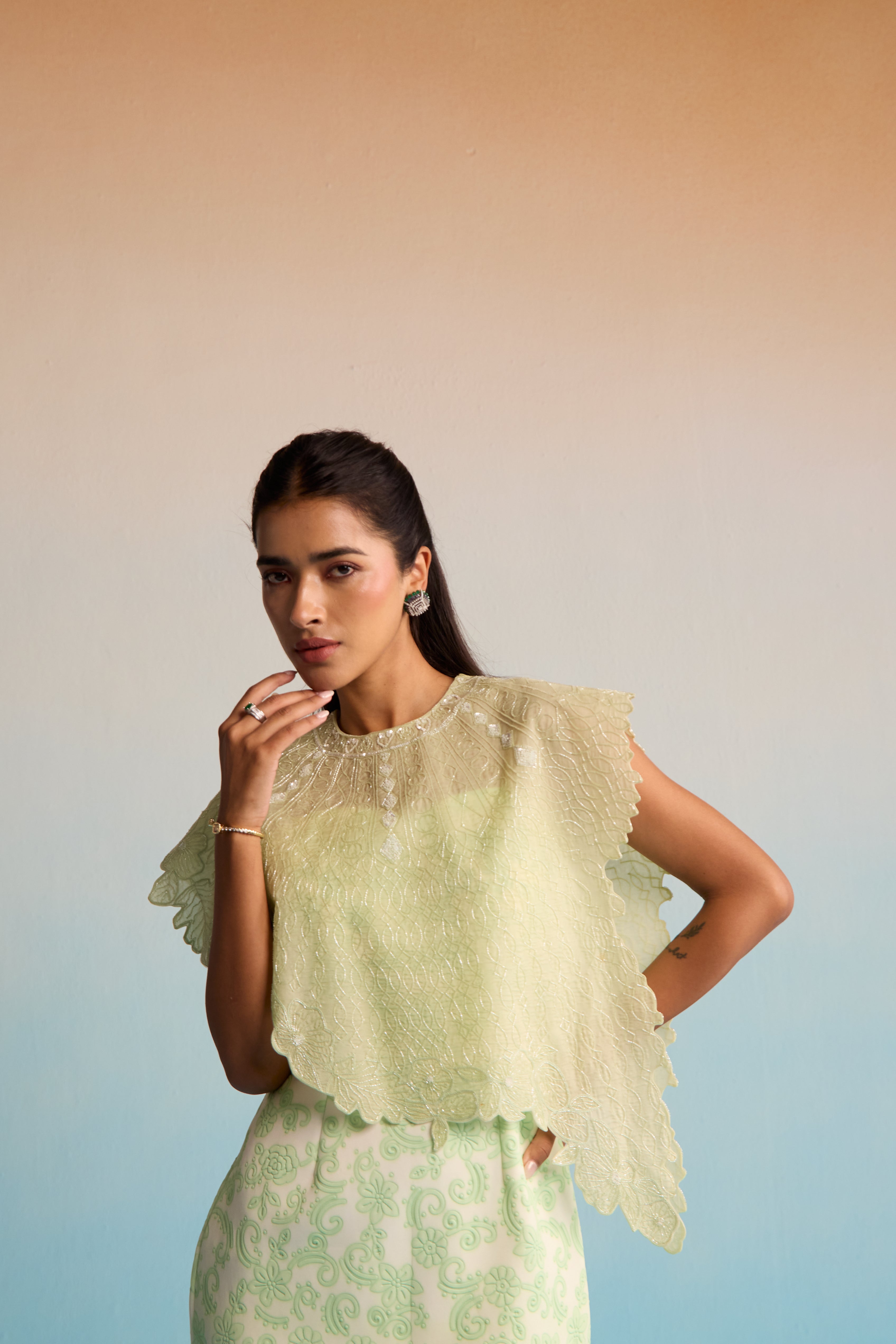Amaira Cape Set