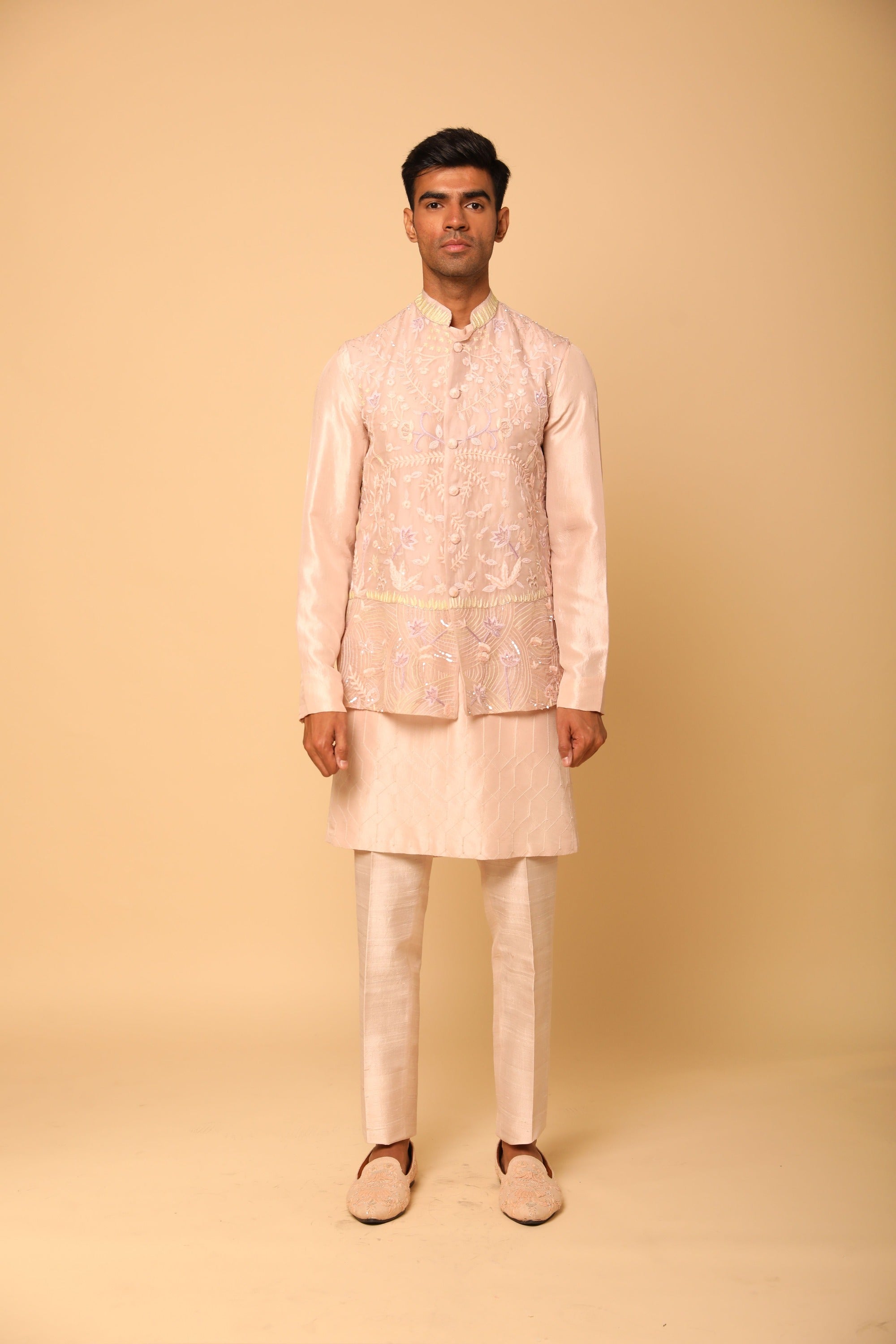 Floral Pattern Embroidered Bundi Kurta Set